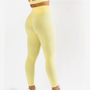 Alphalete Amplify Leggings - Lemonade